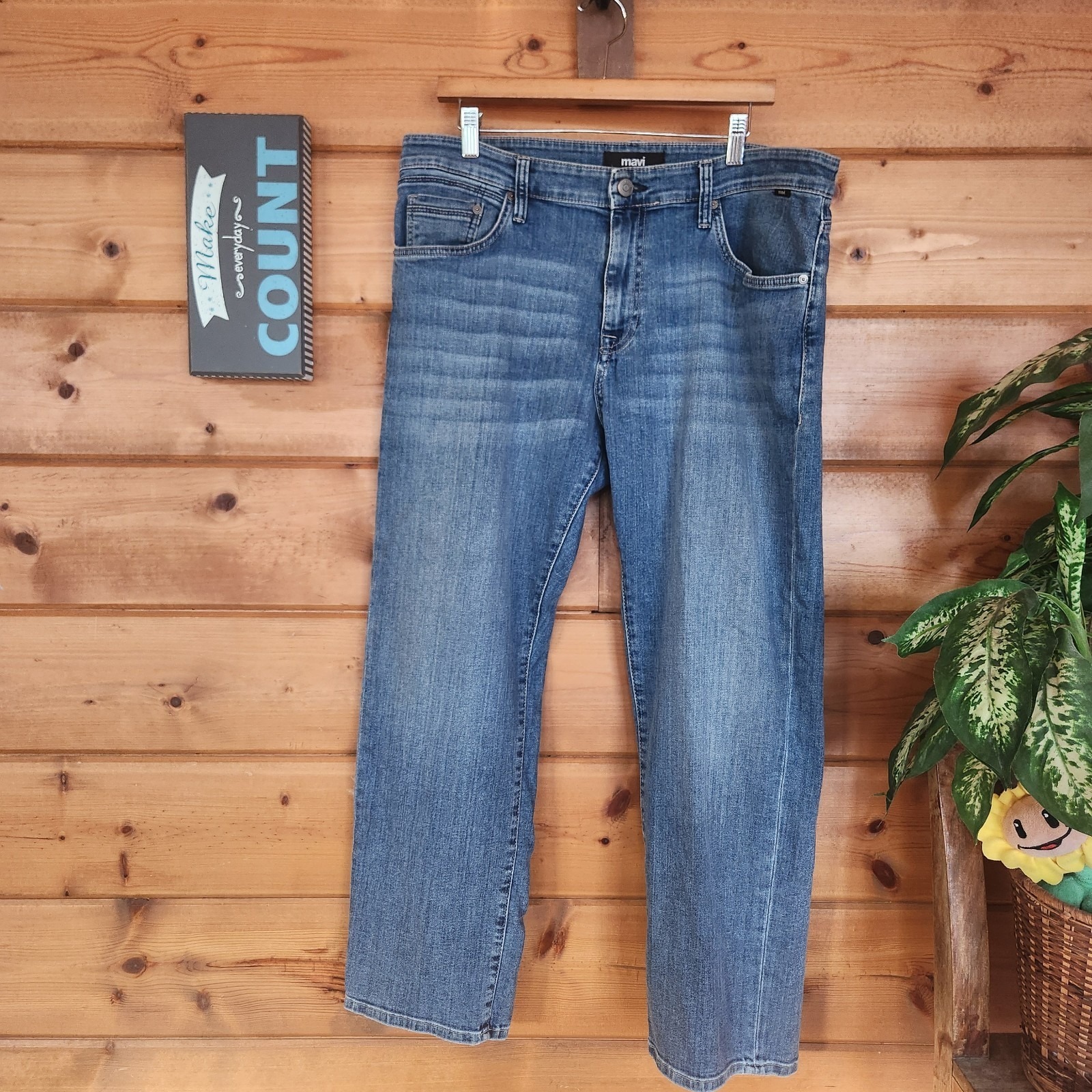 Mavi Matt Relaxed Straight Leg Jeans Light Blue Stone Wash Denim Stretch Size 36